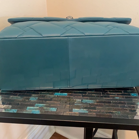 Kurt Geiger London Kensington XXL Kensington Soft Quilted Leather Shoulder - Picture 13 of 15